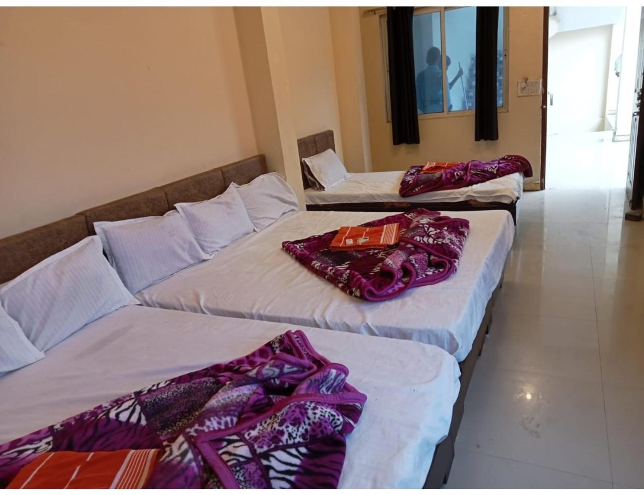 Hotel Mahakal Vishram, Ujjain Ujaim Exterior foto